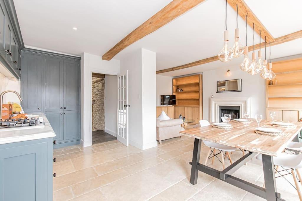Oxfordshire Living - The Vanbrugh Apartment - وودستوك المظهر الخارجي الصورة