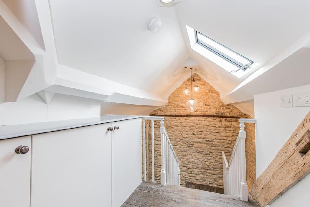 Oxfordshire Living - The Vanbrugh Apartment - وودستوك المظهر الخارجي الصورة
