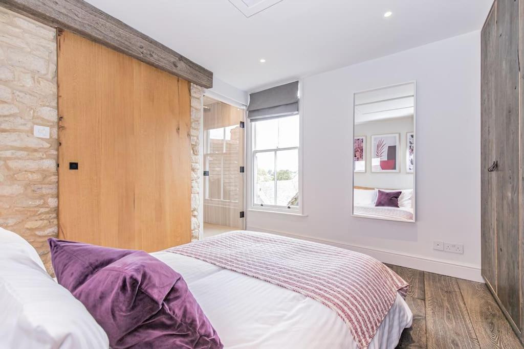 Oxfordshire Living - The Vanbrugh Apartment - وودستوك المظهر الخارجي الصورة